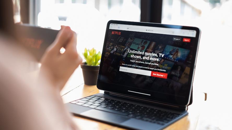 How to Log Out of Netflix on TV – Easy Steps to Follow